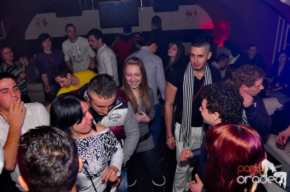 3 Style Night Party în Club Atti's,