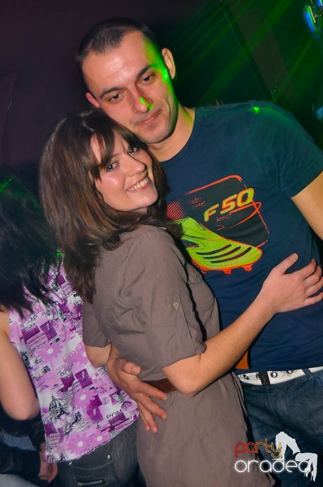 3 Style Night Party în Club Atti's,