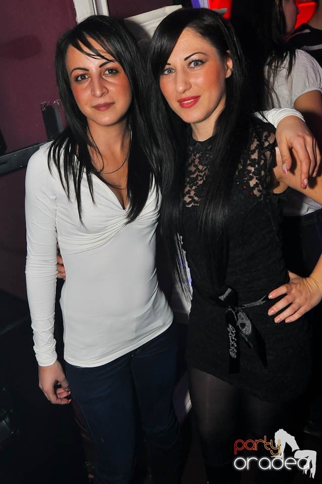 3 Style Night Party în Club Atti's,