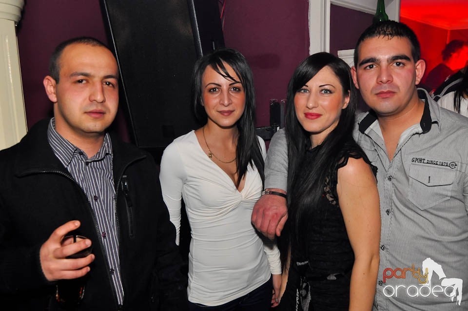 3 Style Night Party în Club Atti's,