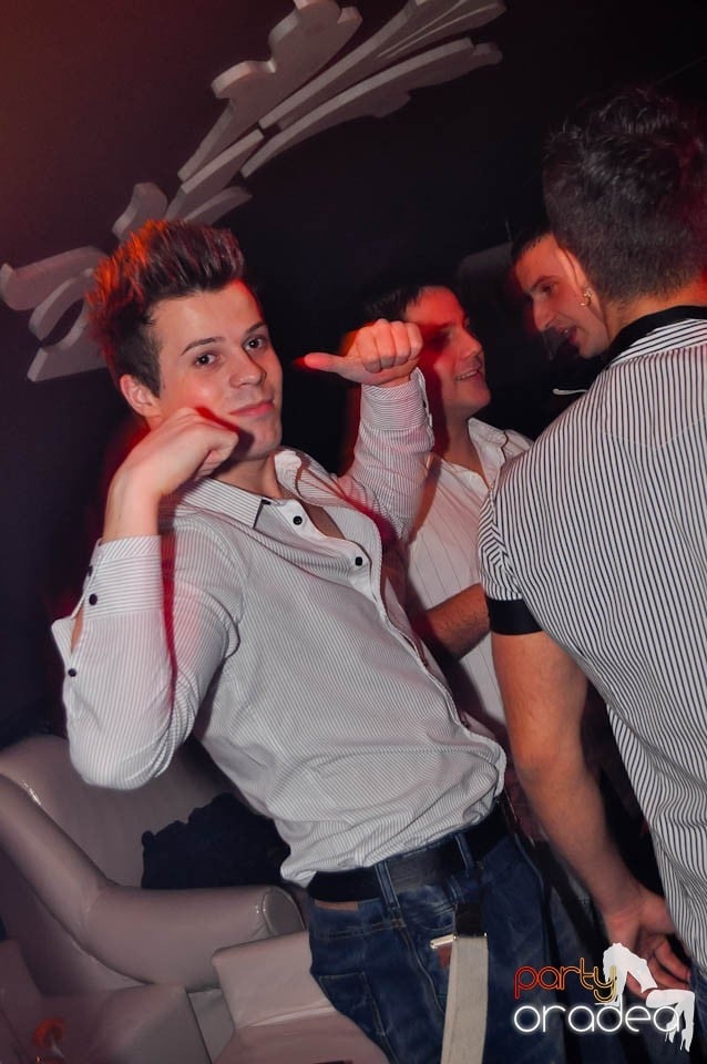 3 Style Night Party în Club Atti's,