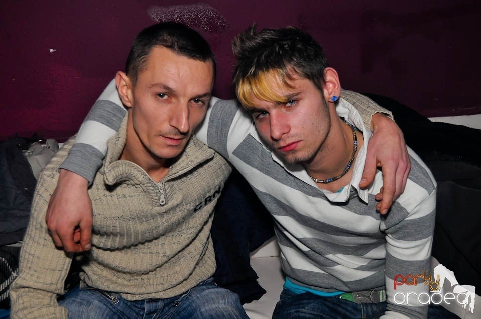 3 Style Night Party în Club Atti's,