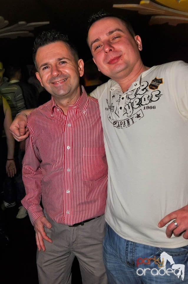 3 Style Night Party în Club Atti's,