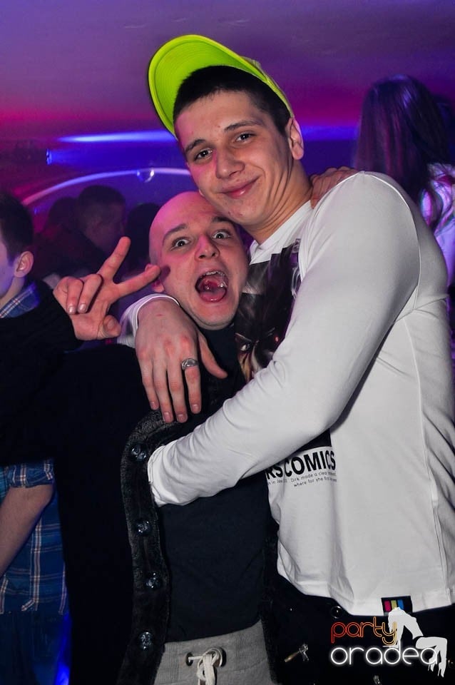 3 Style Night Party în Club Atti's,