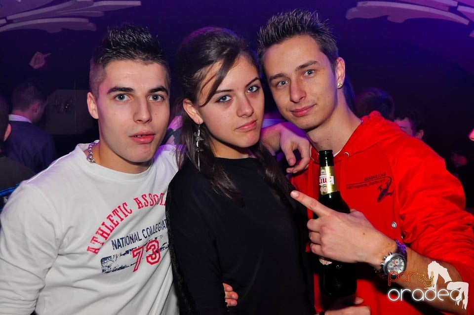 3 Style Night Party în Club Atti's,