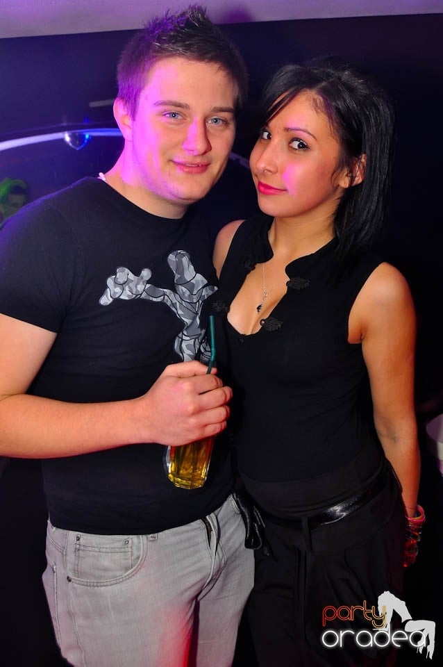 3 Style Night Party în Club Atti's,
