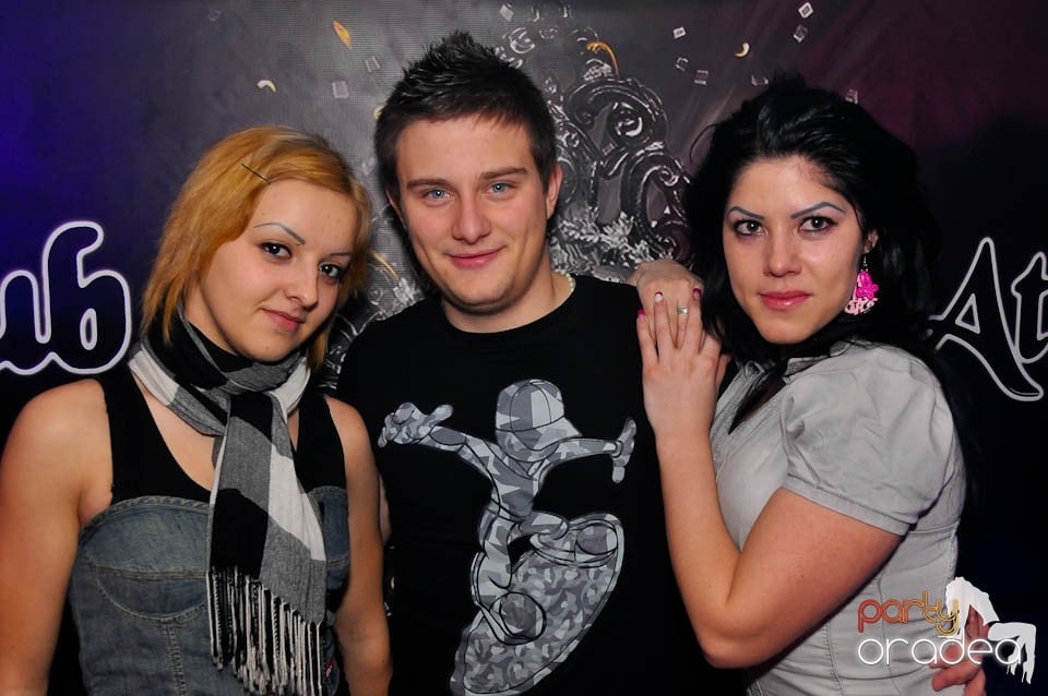 3 Style Night Party în Club Atti's,