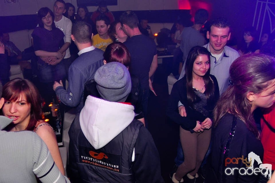 3 Style Night Party în Club Atti's,