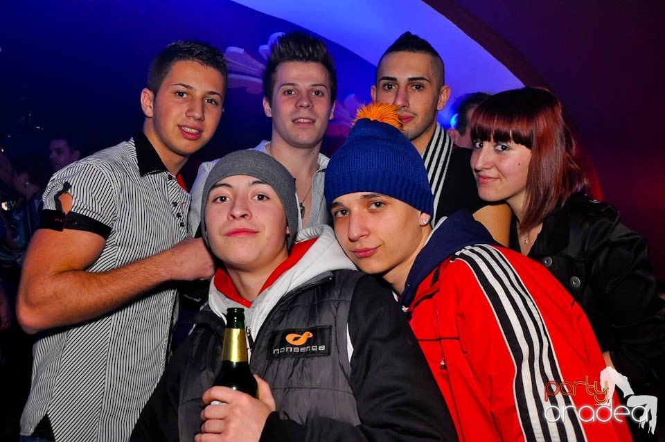 3 Style Night Party în Club Atti's,