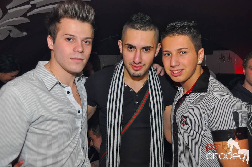 3 Style Night Party în Club Atti's,