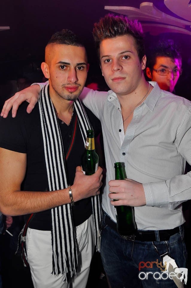 3 Style Night Party în Club Atti's,