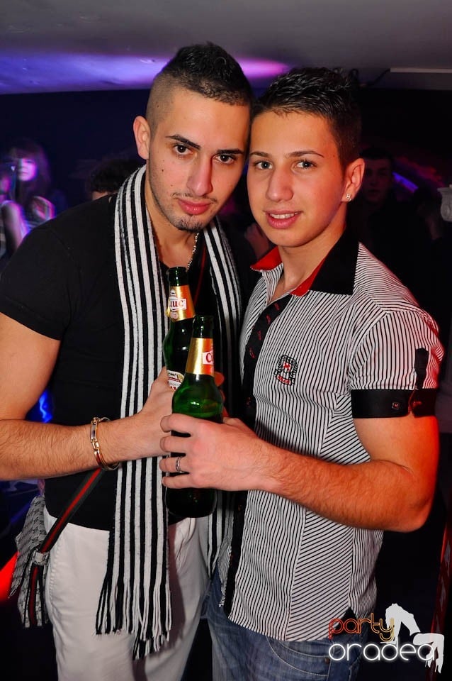 3 Style Night Party în Club Atti's,