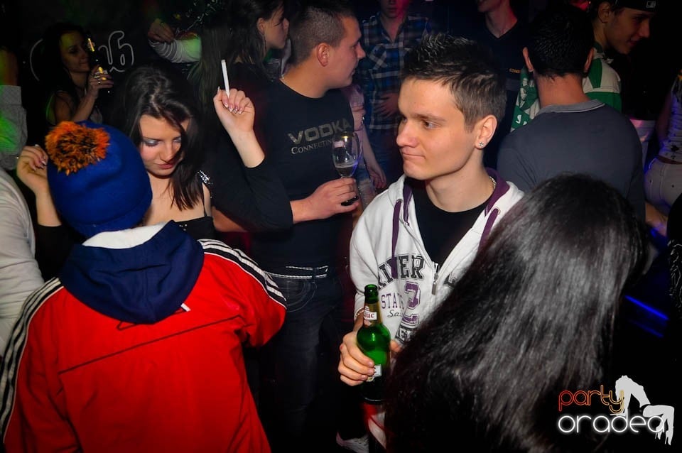 3 Style Night Party în Club Atti's,