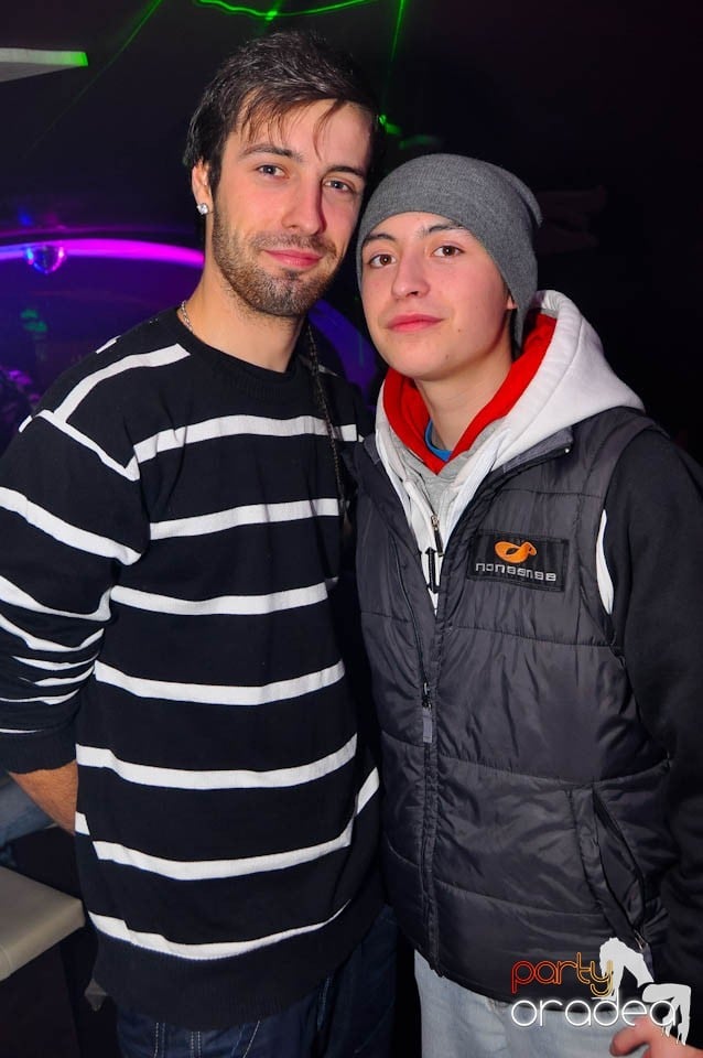 3 Style Night Party în Club Atti's,