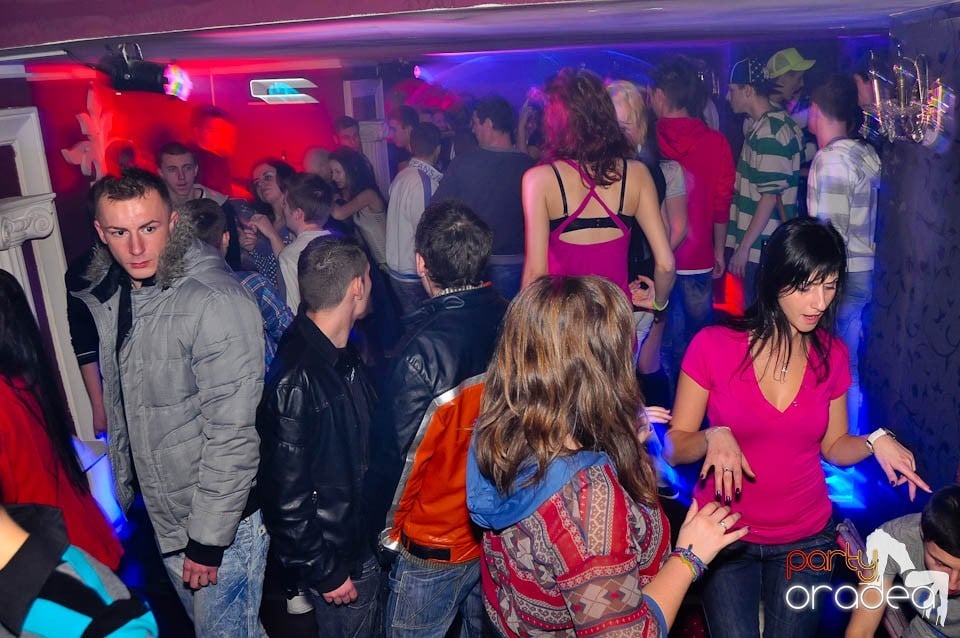 3 Style Night Party în Club Atti's, 