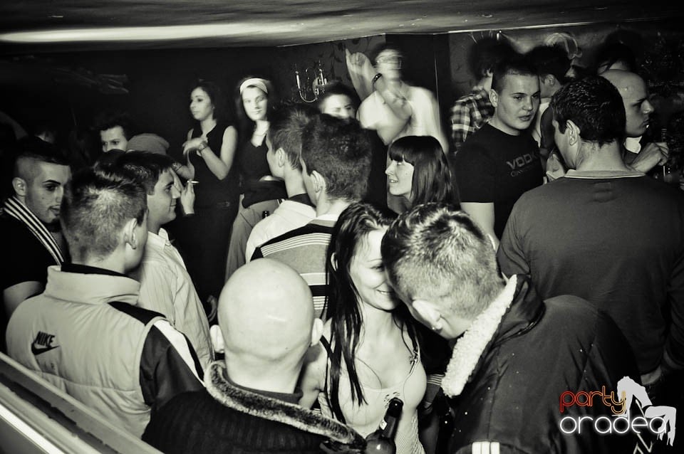3 Style Night Party în Club Atti's,
