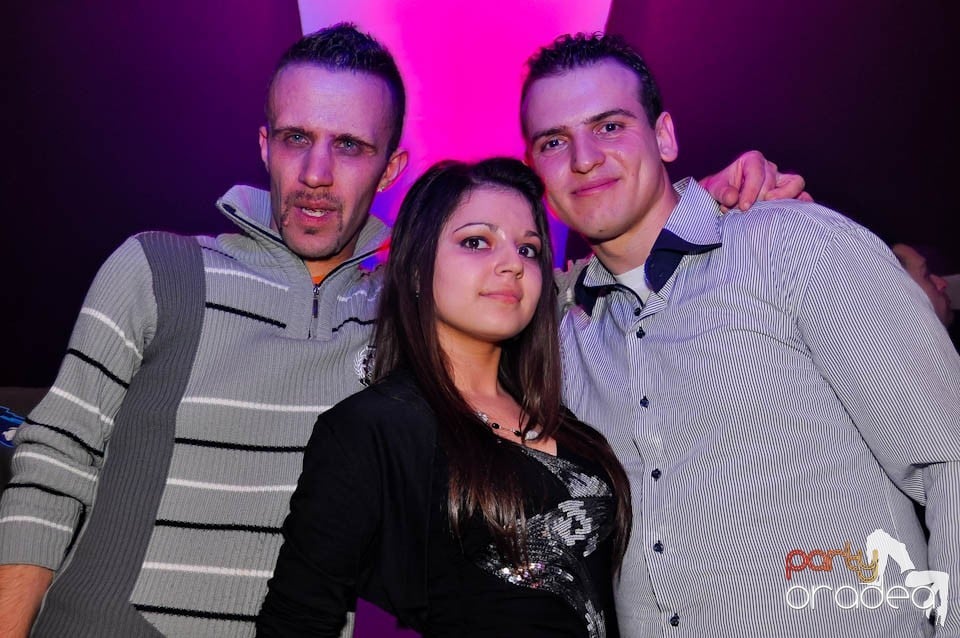 3 Style Night Party în Club Atti's,