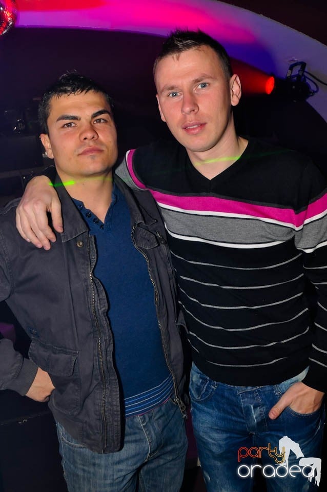 3 Style Night Party în Club Atti's,