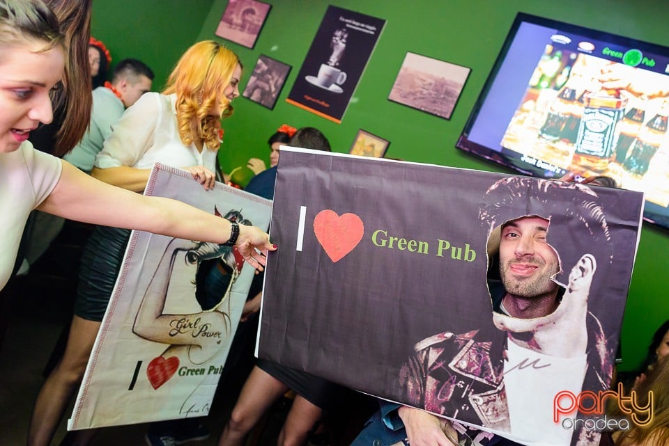 8 March Pin-up Party, Green Pub