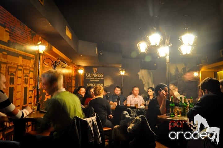 Atmosferă de party în Lord's Pub, Lord's Pub