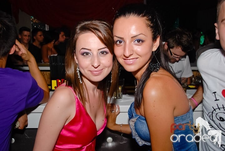 Atmosfera din Cuba vine la Heat Club,