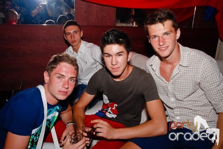 Atmosfera din Cuba vine la Heat Club,