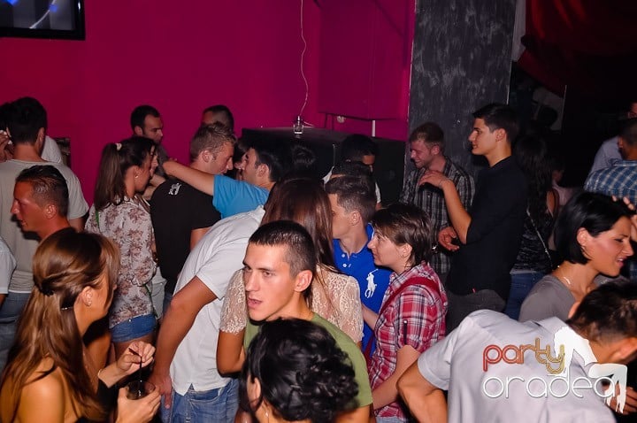 Atmosfera din Cuba vine la Heat Club,