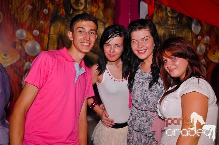 Atmosfera din Cuba vine la Heat Club,