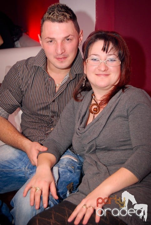 Atmosferă încinsă în Club Atti's, 