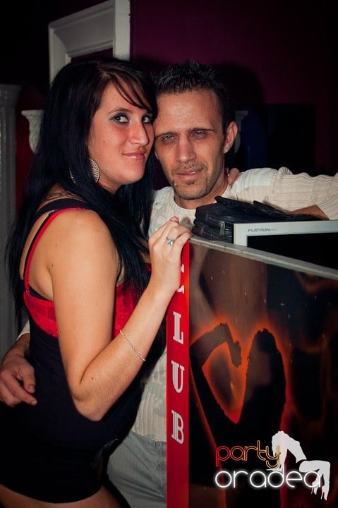 Atti's Club Mega Party, 