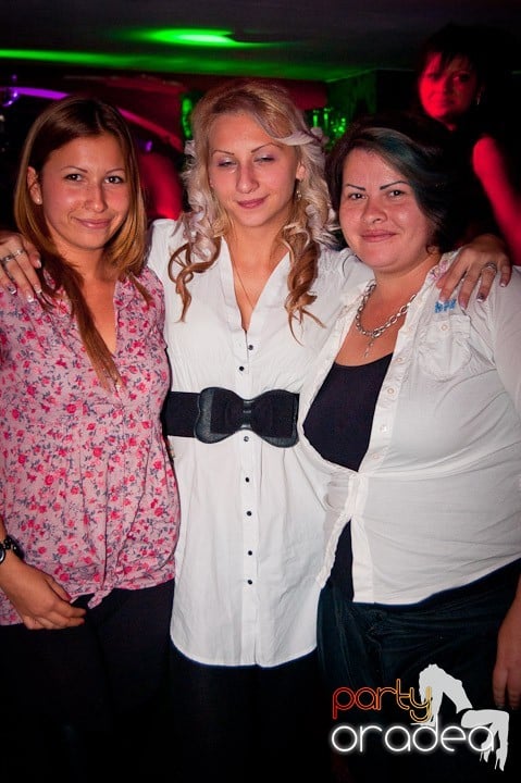 Atti's Club Mega Party,