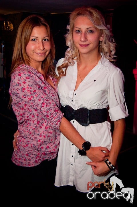 Atti's Club Mega Party, 