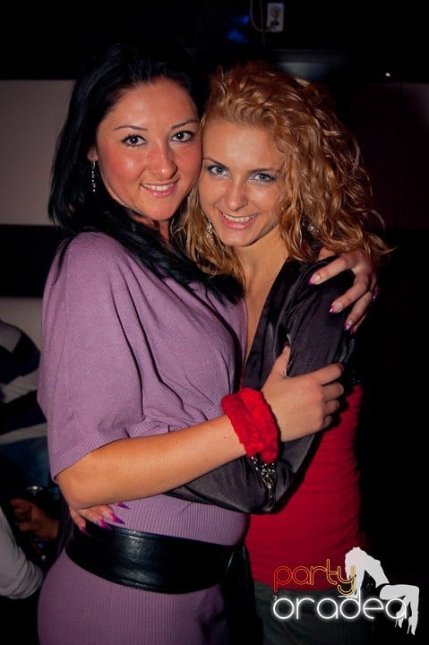 Atti's Club Mega Party, 