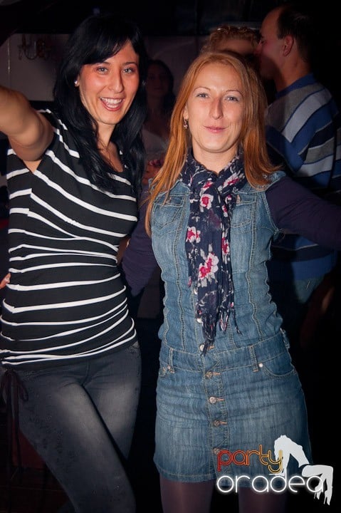Atti's Club Mega Party, 