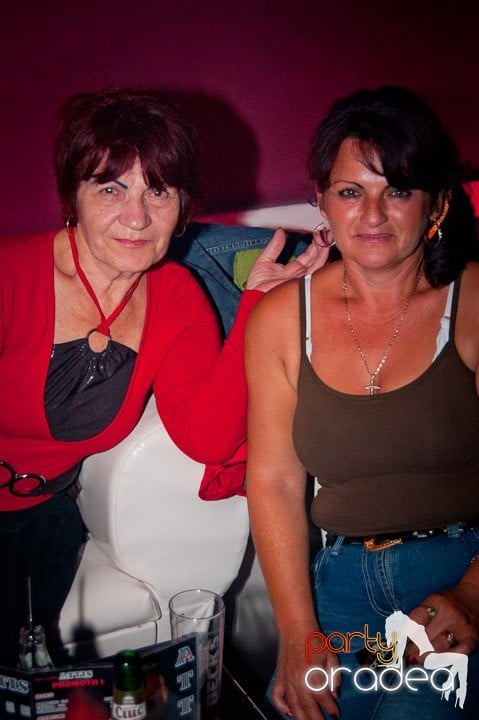 Atti's Club Mega Party, 
