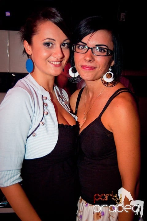 Atti's Club Mega Party,