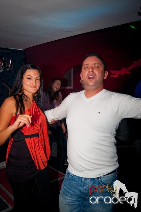 Atti's Club Mega Party, 