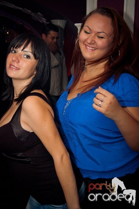Atti's Club Mega Party, 