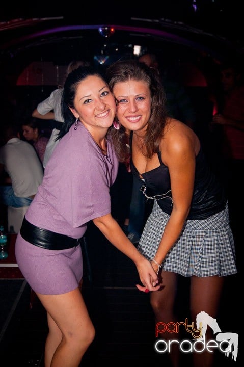 Atti's Club Mega Party, 