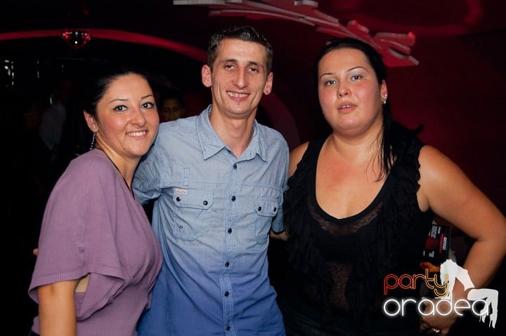 Atti's Club Mega Party,