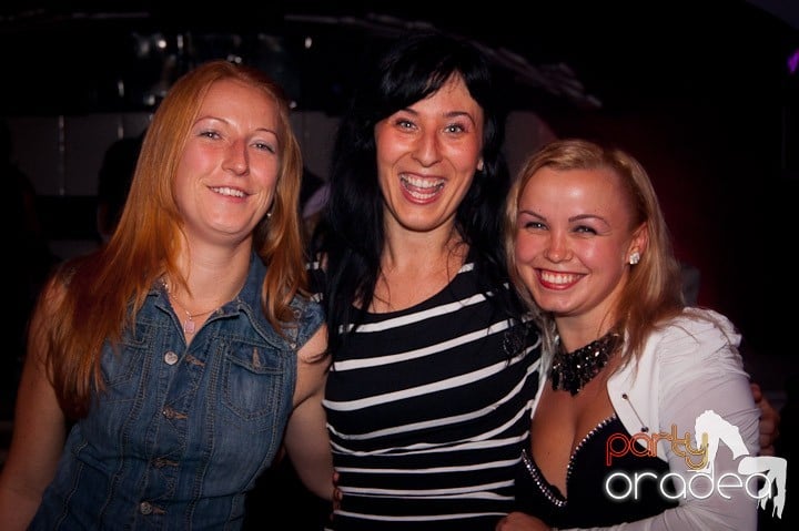 Atti's Club Mega Party,