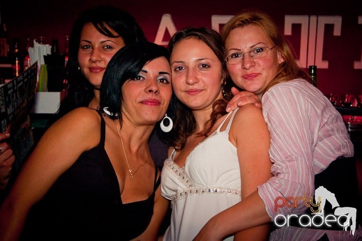 Atti's Club Mega Party, 