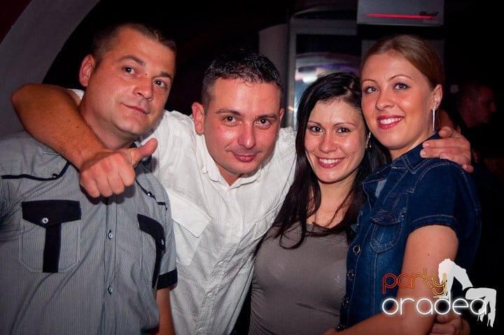 Atti's Club Mega Party, 