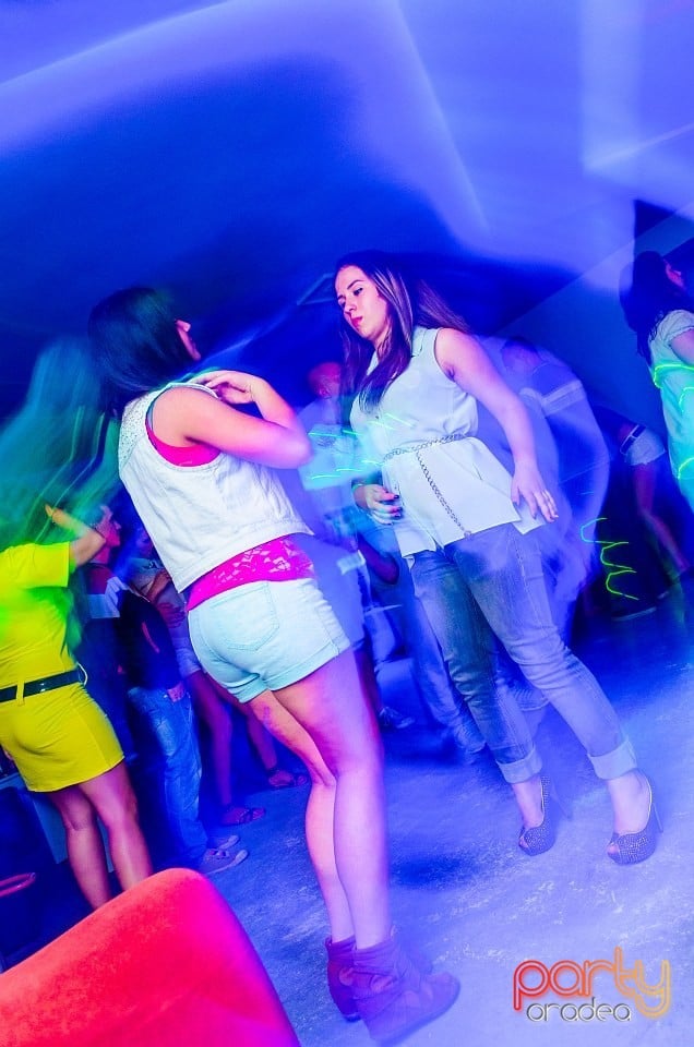 Bad Girls Party, 