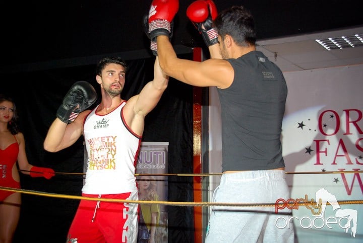 Boxing Show cu Cătălin Botezatu, Lotus Center