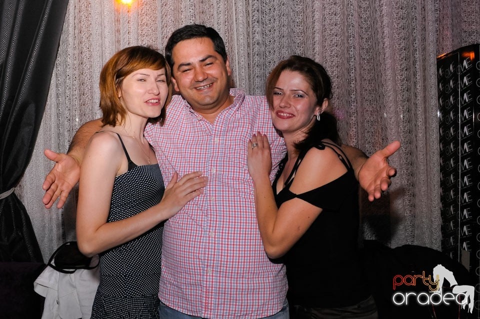 Burlesque Party cu Chantal & Lori Sax,