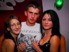 Distracţie de sâmbătă în Clubul Atti's
