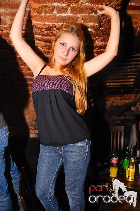 Chef de pomină în Club Escape,