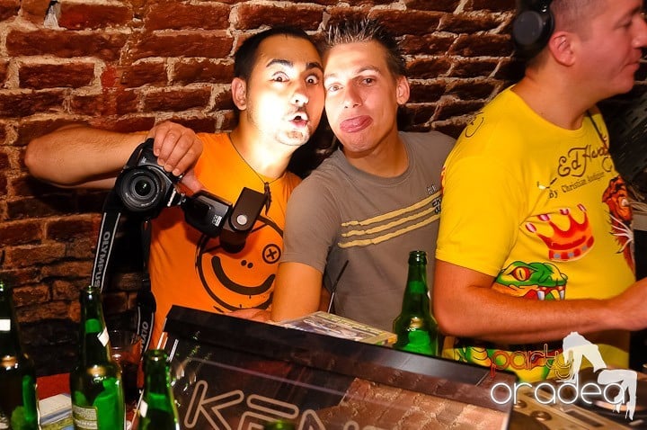 Chef de pomină în Club Escape,