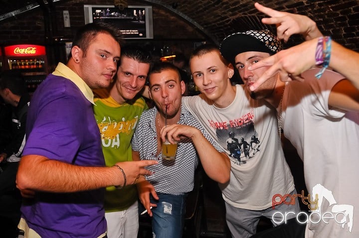 Chef de pomină în Club Escape,